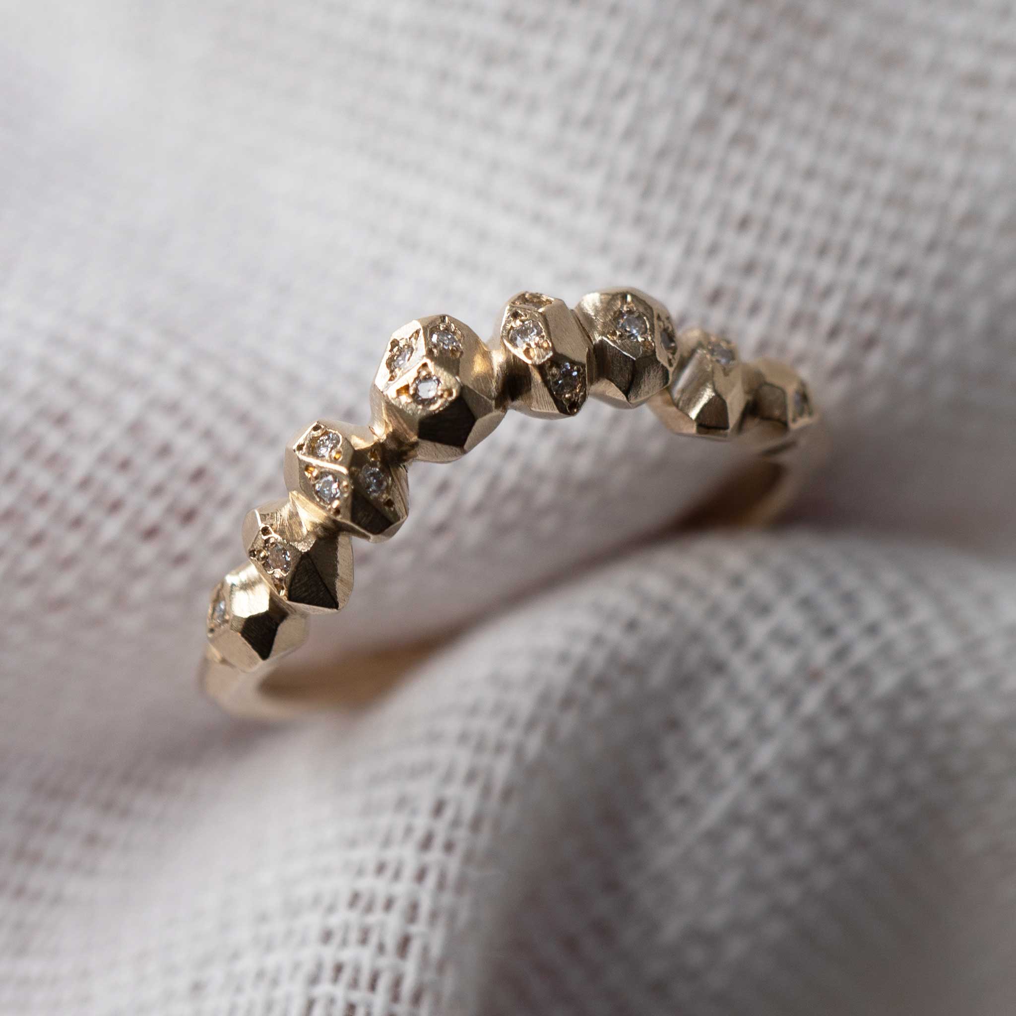 9ct Gold Gea Curved Band with White Diamonds